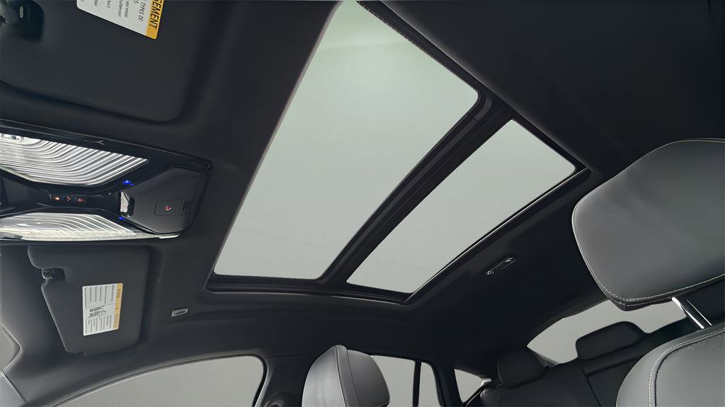 Used 2020 BMW X6 M50i w/ Executive Package image 14