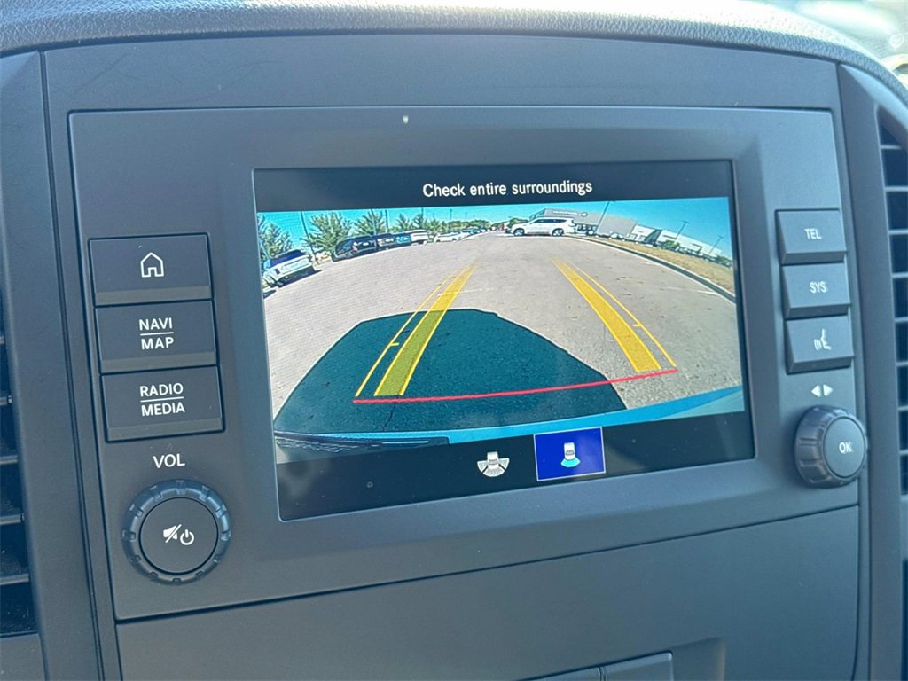 Used 2023 Mercedes-Benz Metris image 20