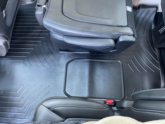 Used 2024 Chrysler Pacifica Touring-L image 29