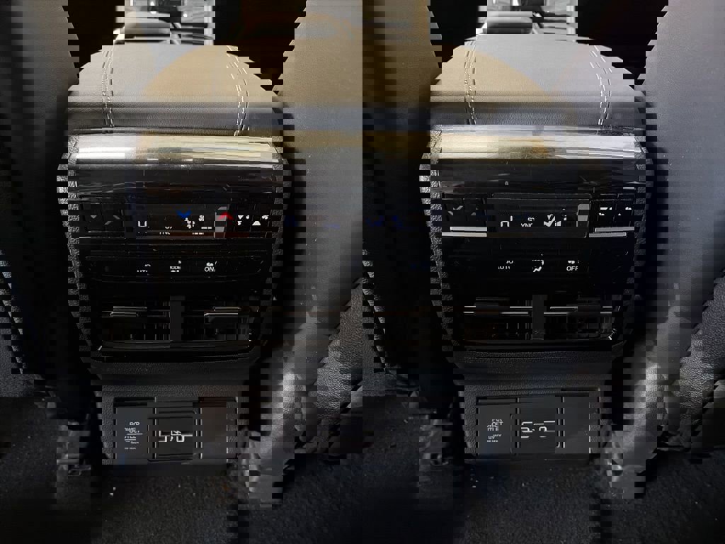 Used 2022 Acura MDX SH-AWD w/ Technology Package image 18