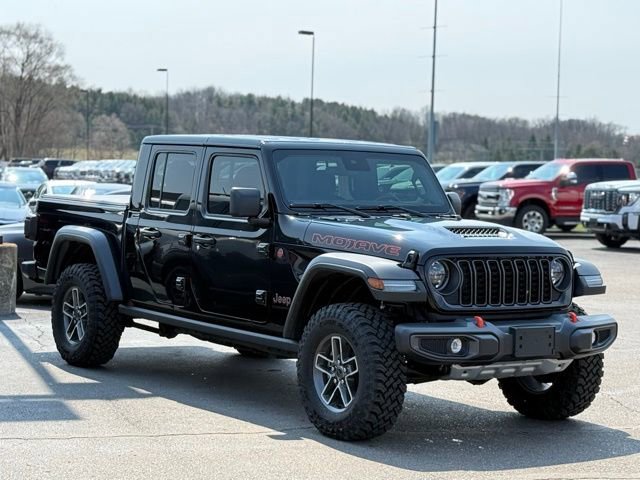 Used 2024 Jeep Gladiator Mojave w/ Convenience Group AWD/4WD image 42