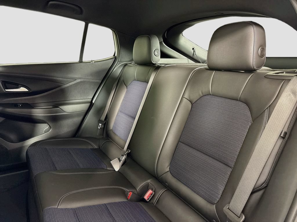 New 2026 Buick Envista Sport Touring w/ Convenience I Package FWD image 23