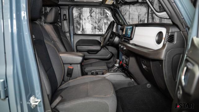 Used 2024 Jeep Wrangler Unlimited image 8