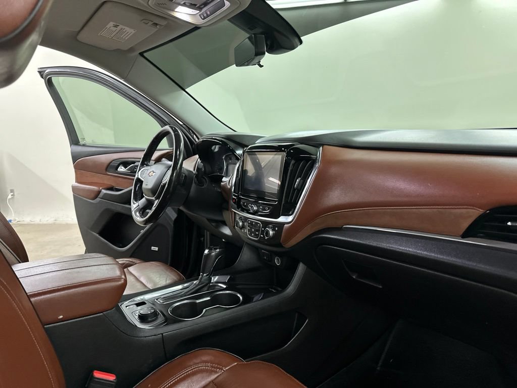 Used 2018 Chevrolet Traverse High Country AWD/4WD image 17
