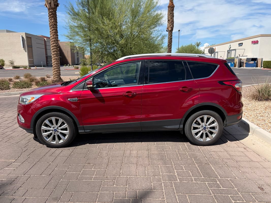 Used 2017 Ford Escape Titanium FWD image 5