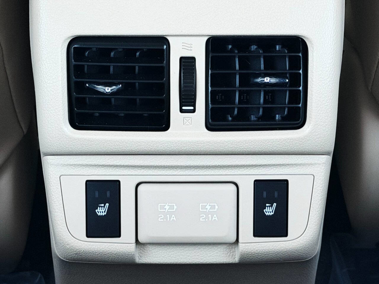 Used 2019 Subaru Outback 2.5i Limited w/ Popular Package #2 image 28