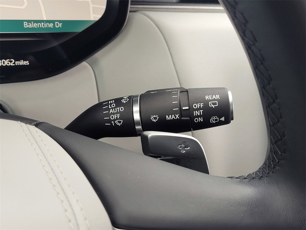 Used 2023 Land Rover Range Rover Sport SE image 25