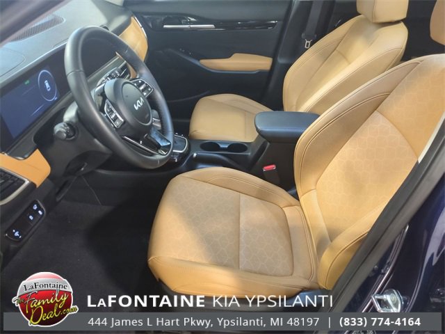 Certified 2025 Kia Seltos EX w/ EX Sunroof Package image 12