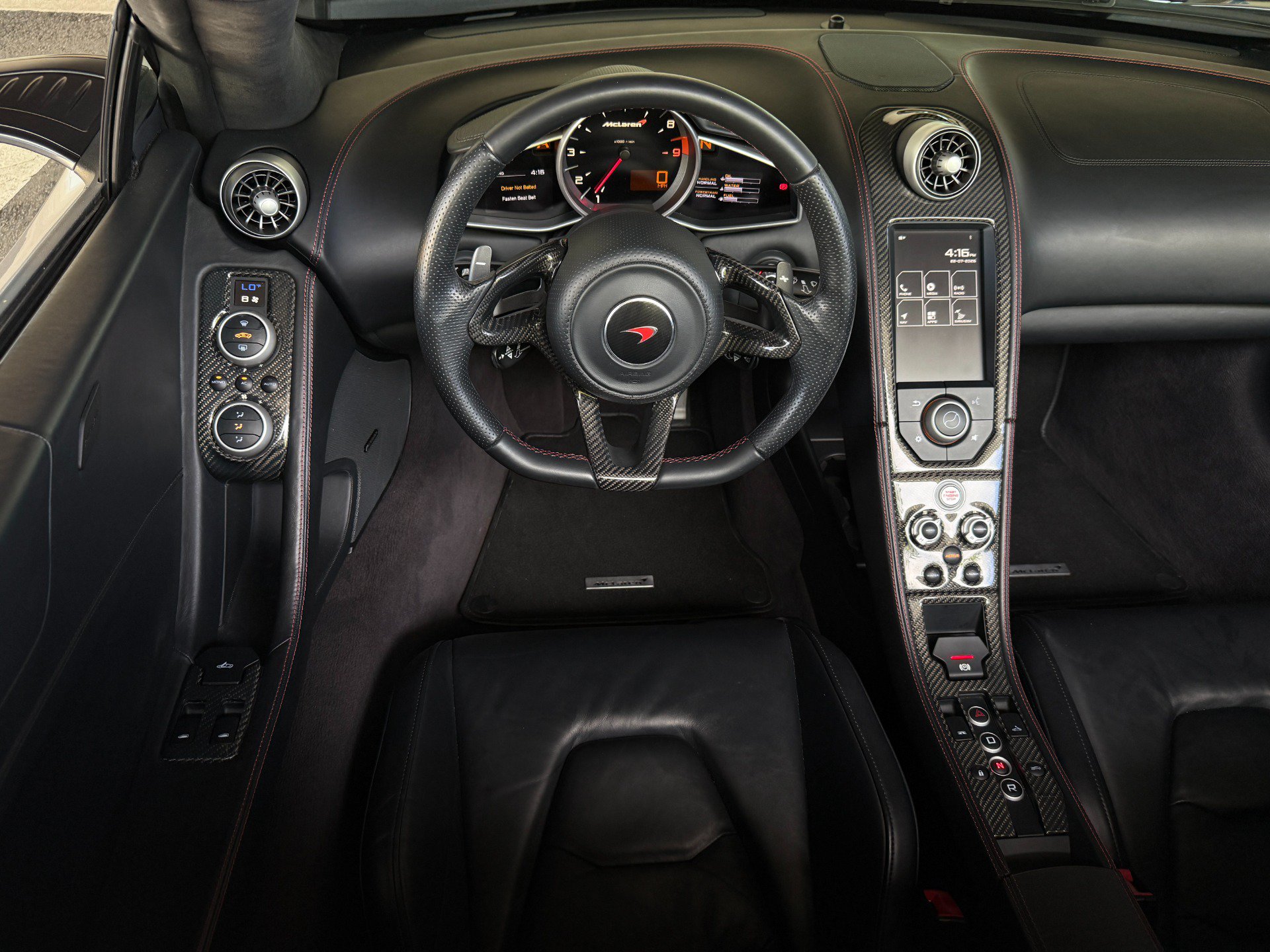 Used 2015 McLaren 650S Spider RWD image 38