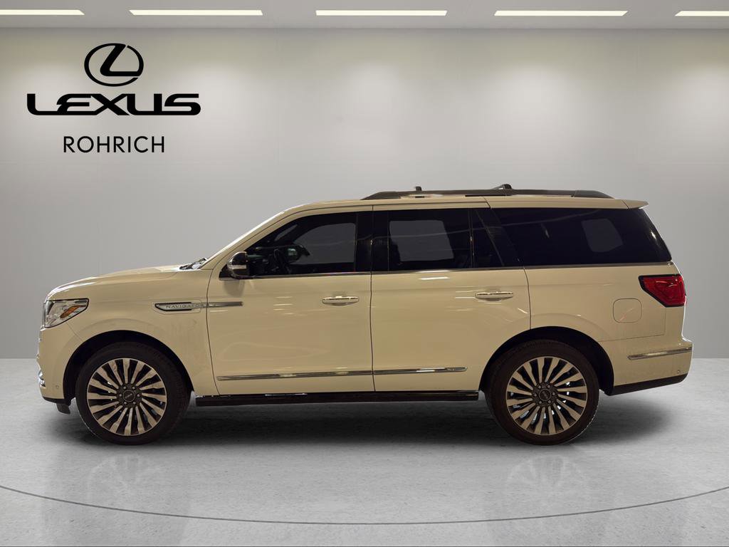 Used 2020 Lincoln Navigator Reserve w/ Luxury Package image 9