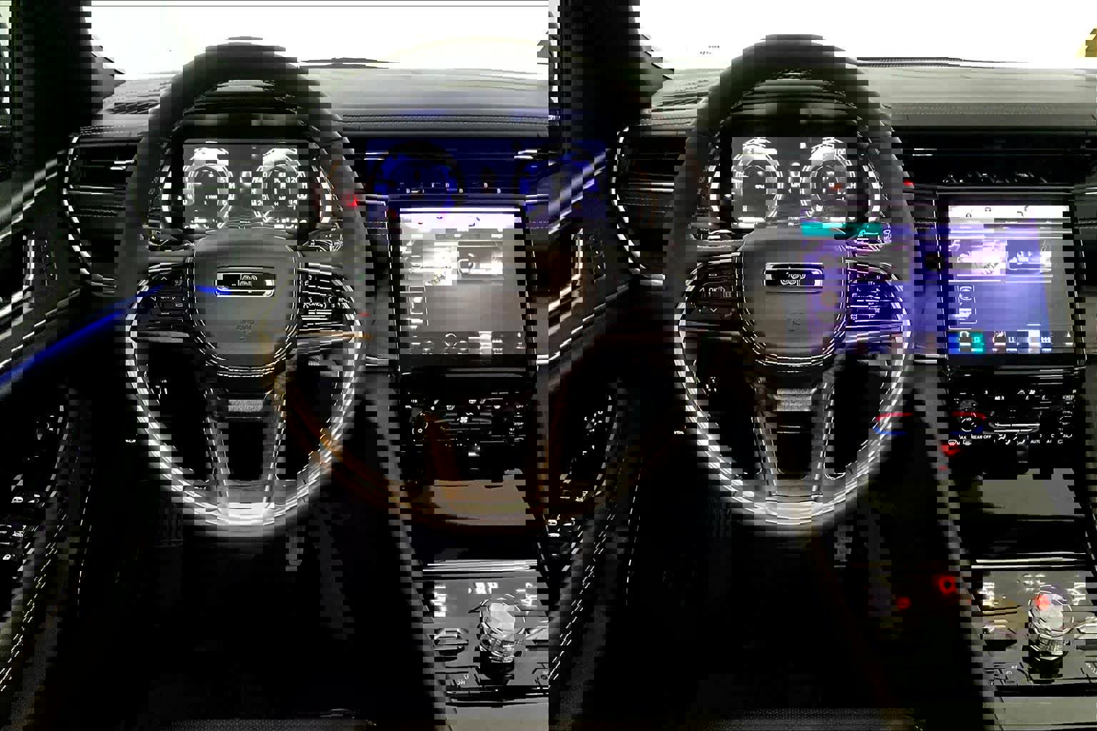 Used 2025 Jeep Grand Cherokee Overland w/ Trailer Tow Package image 5