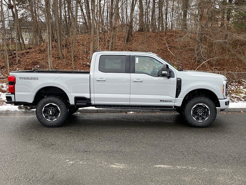 New 2026 Ford F350 Lariat w/ Tremor Off-Road Package image 12