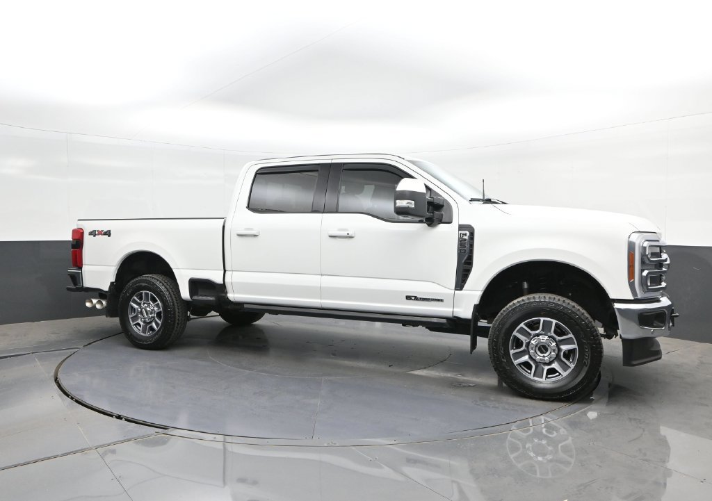Certified 2023 Ford F250 Lariat w/ Lariat Ultimate Package AWD/4WD image 17