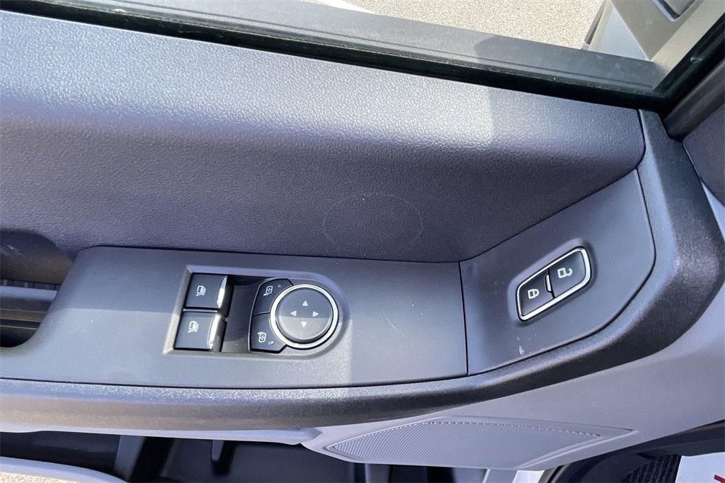 New 2024 Ford F550 4x4 Regular Cab Super Duty image 36