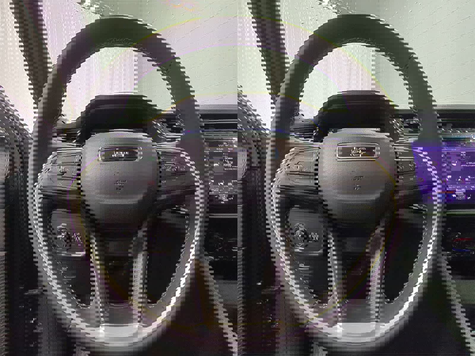 Certified 2024 Jeep Grand Cherokee L Laredo image 24