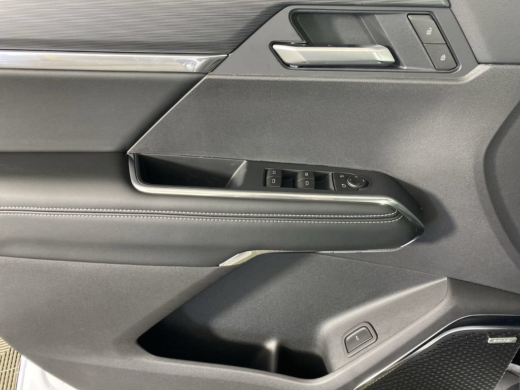 New 2026 GMC Acadia Elevation w/ Elevation Premium Package FWD image 23