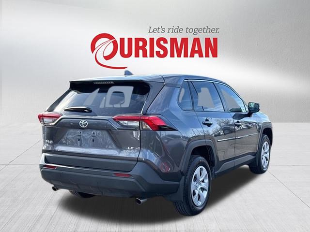 Used 2023 Toyota RAV4 LE image 2