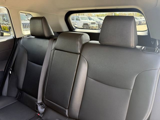 Used 2026 Toyota Corolla Cross XLE w/ Convenience Package image 30