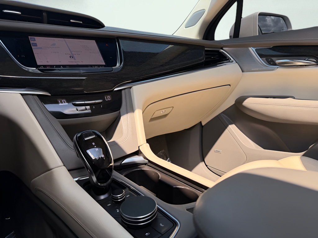 Used 2020 Cadillac XT6 Premium Luxury FWD image 47