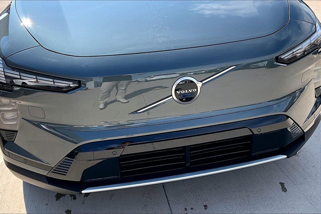 New 2027 Volvo EX60 Ultra AWD/4WD image 29