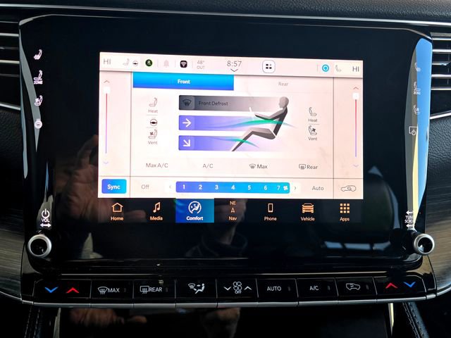 Certified 2024 Jeep Wagoneer Series II image 10