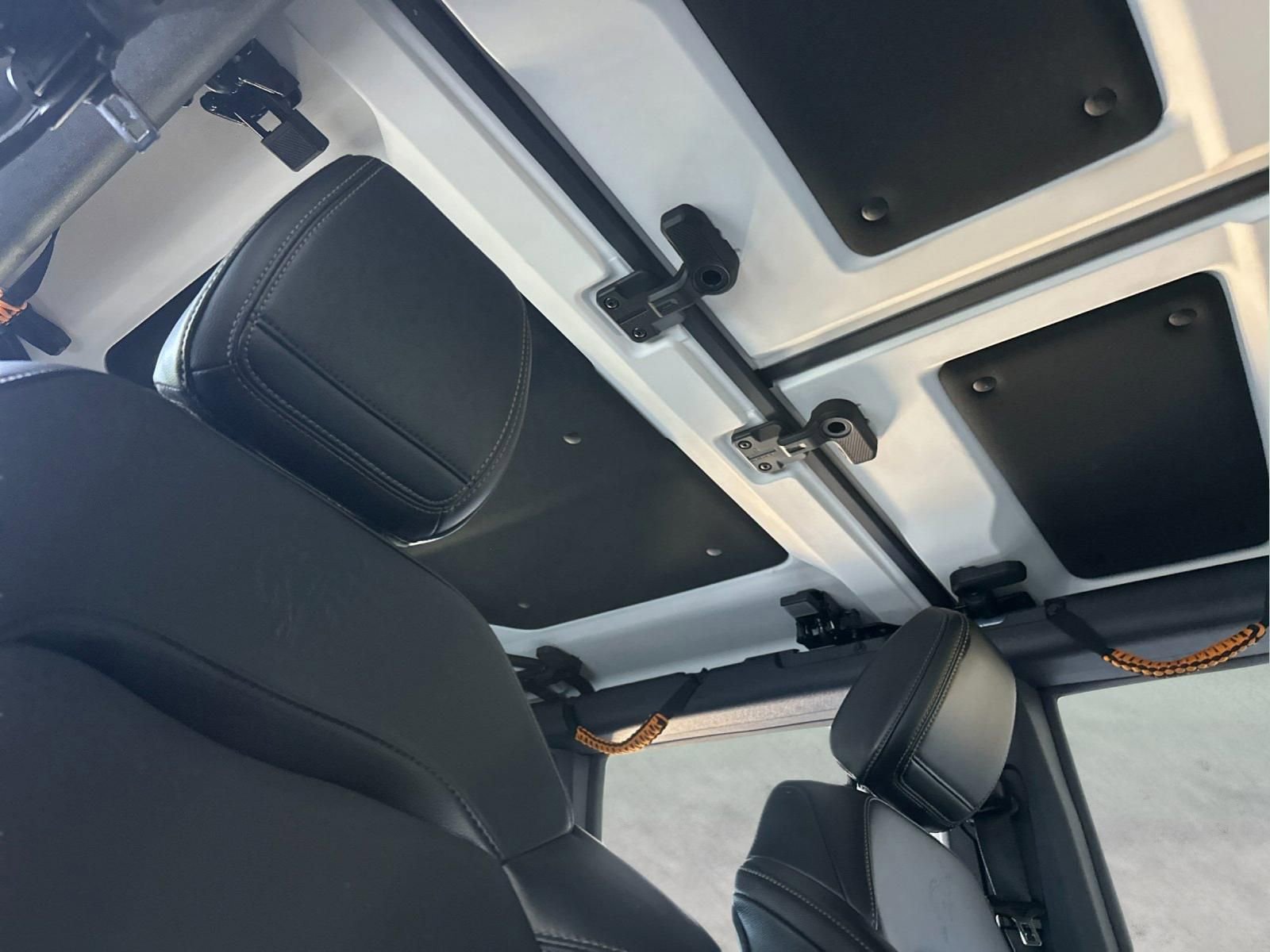 Used 2025 Ford Bronco Badlands AWD/4WD image 16