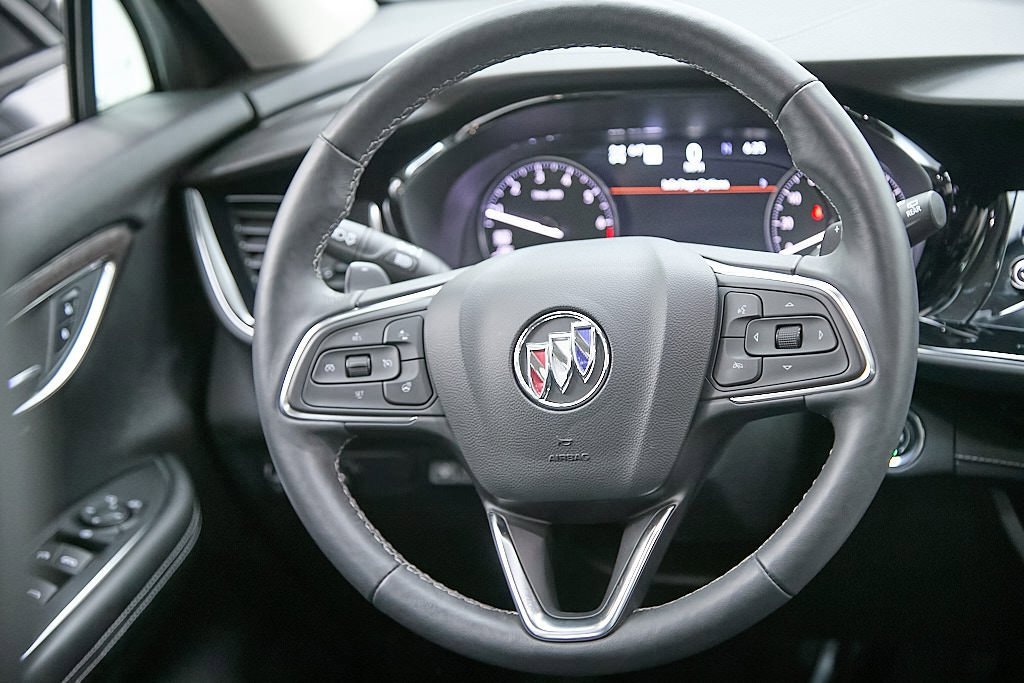 Used 2023 Buick Envision Avenir image 29