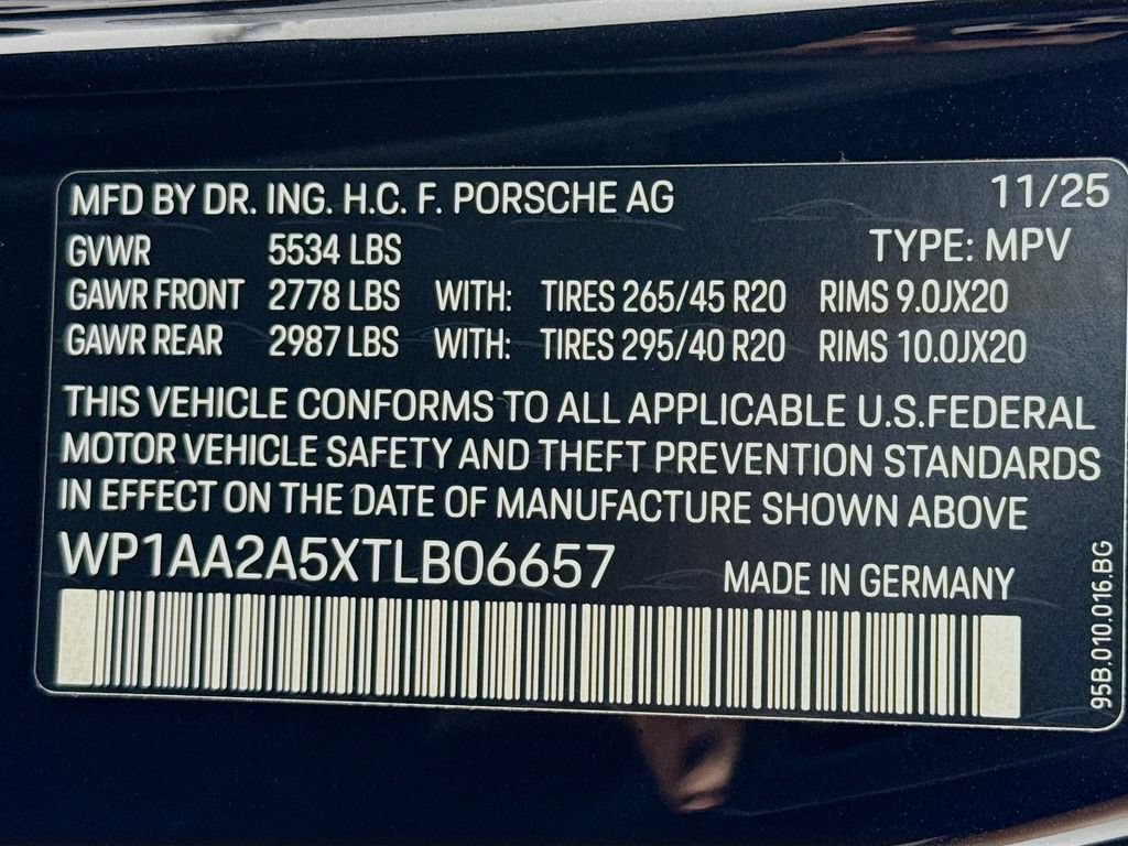 New 2026 Porsche Macan AWD/4WD image 35