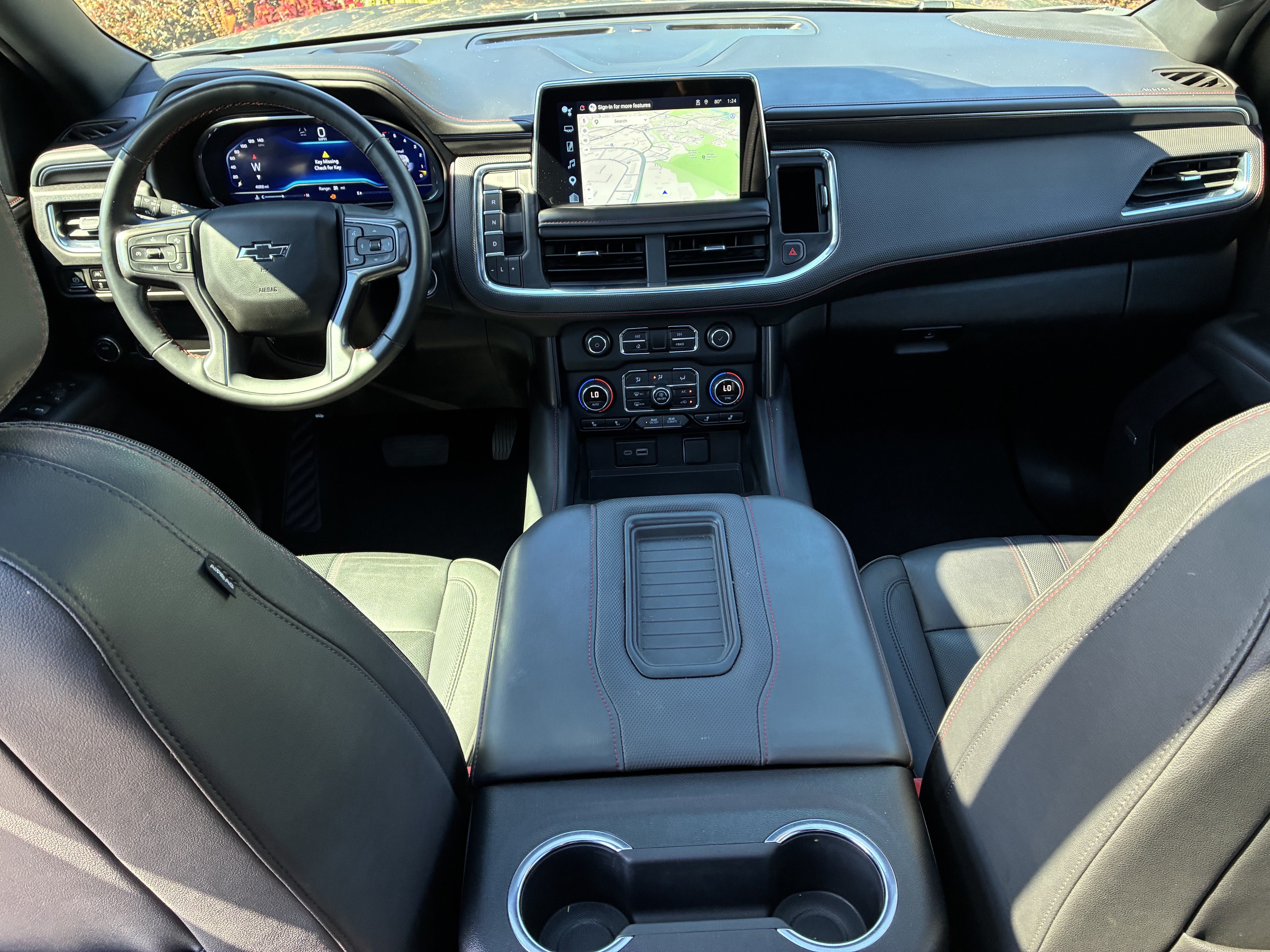 Used 2024 Chevrolet Suburban RST w/ Luxury Package RWD image 19
