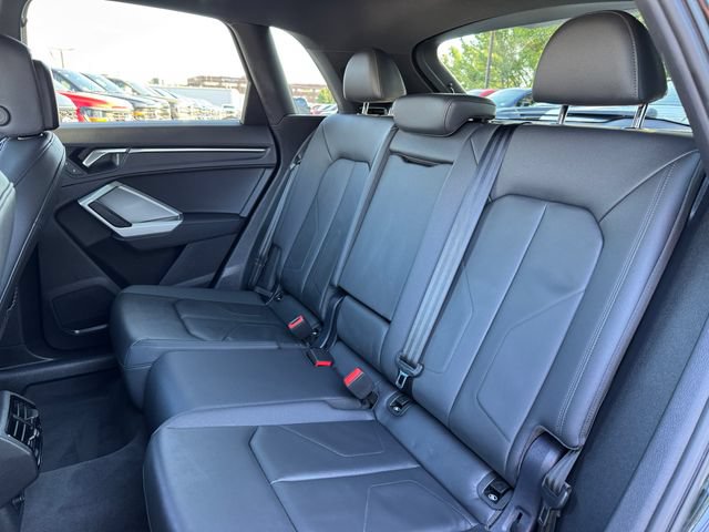 Used 2025 Audi Q3 2.0T Premium AWD/4WD image 16