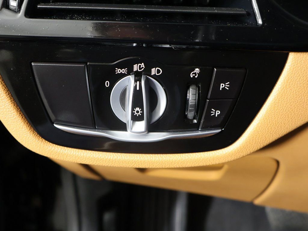 Used 2022 BMW 530i xDrive w/ M Sport Package image 37