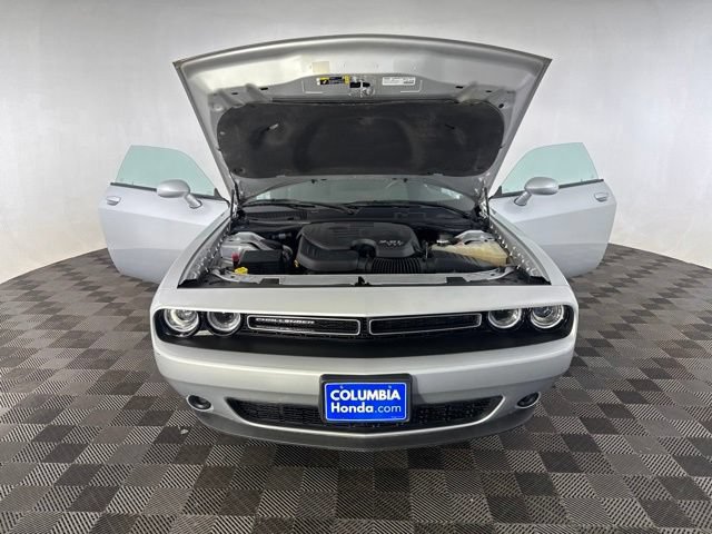 Used 2022 Dodge Challenger SXT RWD image 15