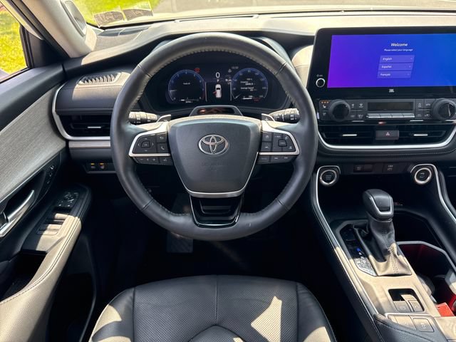 Used 2024 Toyota Grand Highlander AWD image 20