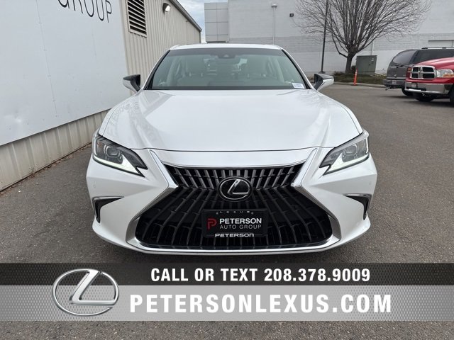 Used 2024 Lexus ES 300h w/ Premium Package image 8