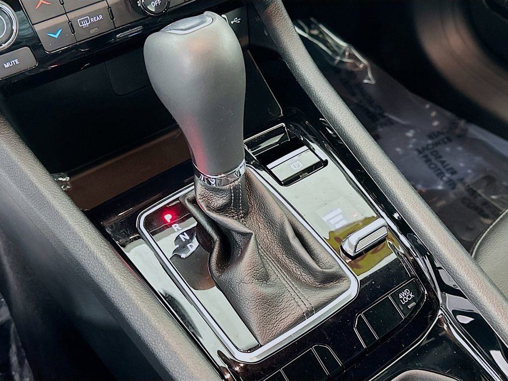 Used 2024 Jeep Compass Limited AWD/4WD image 25