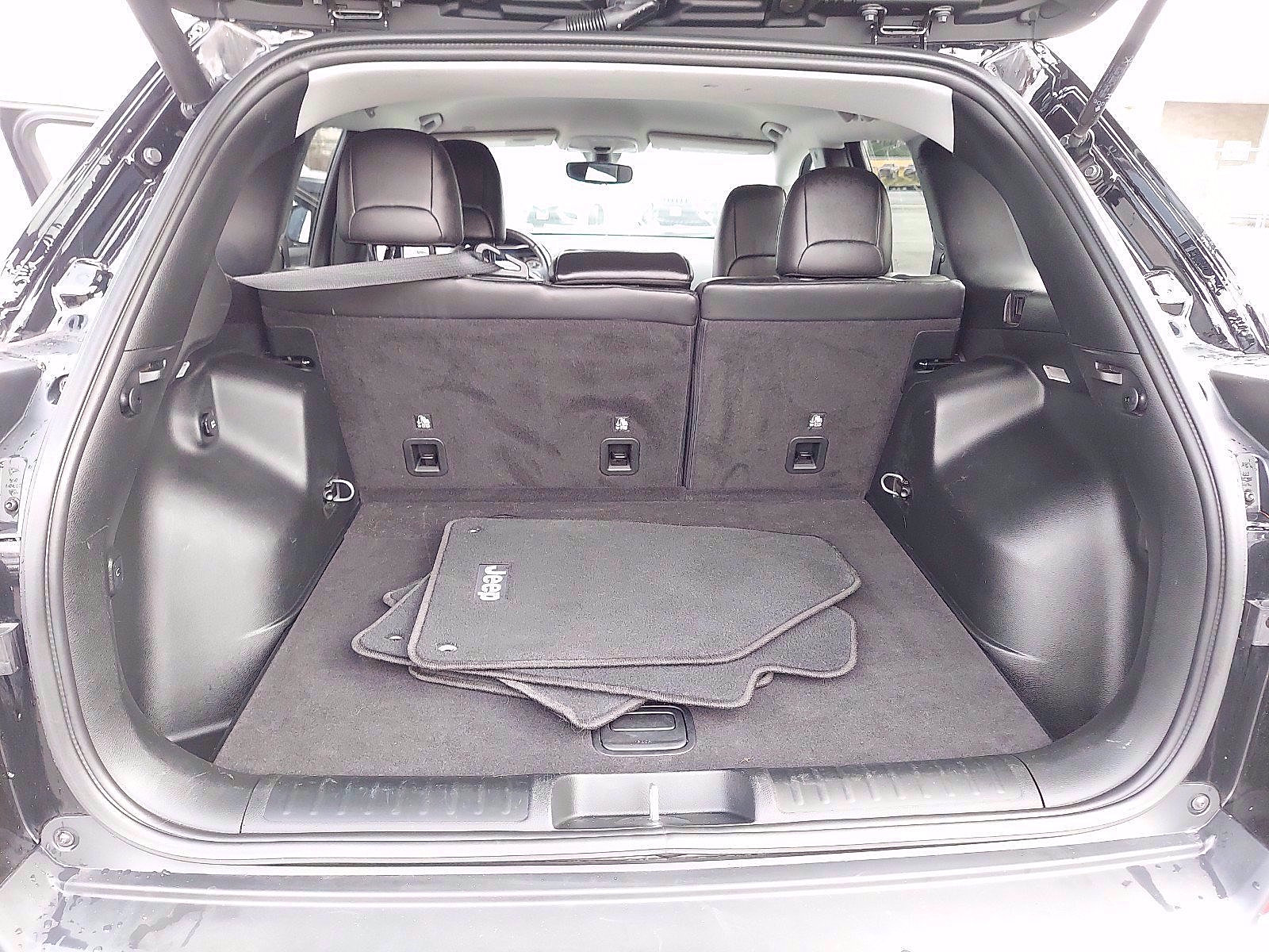 Certified 2019 Jeep Cherokee Limited image 27