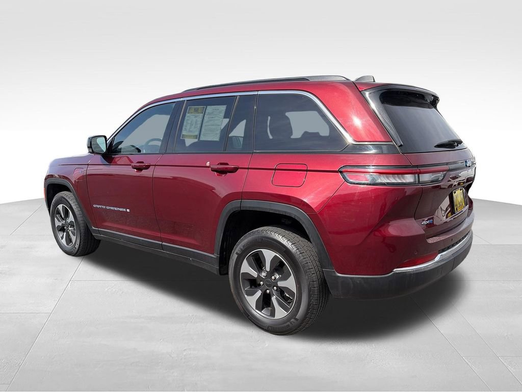 Used 2024 Jeep Grand Cherokee Limited 4xe image 7