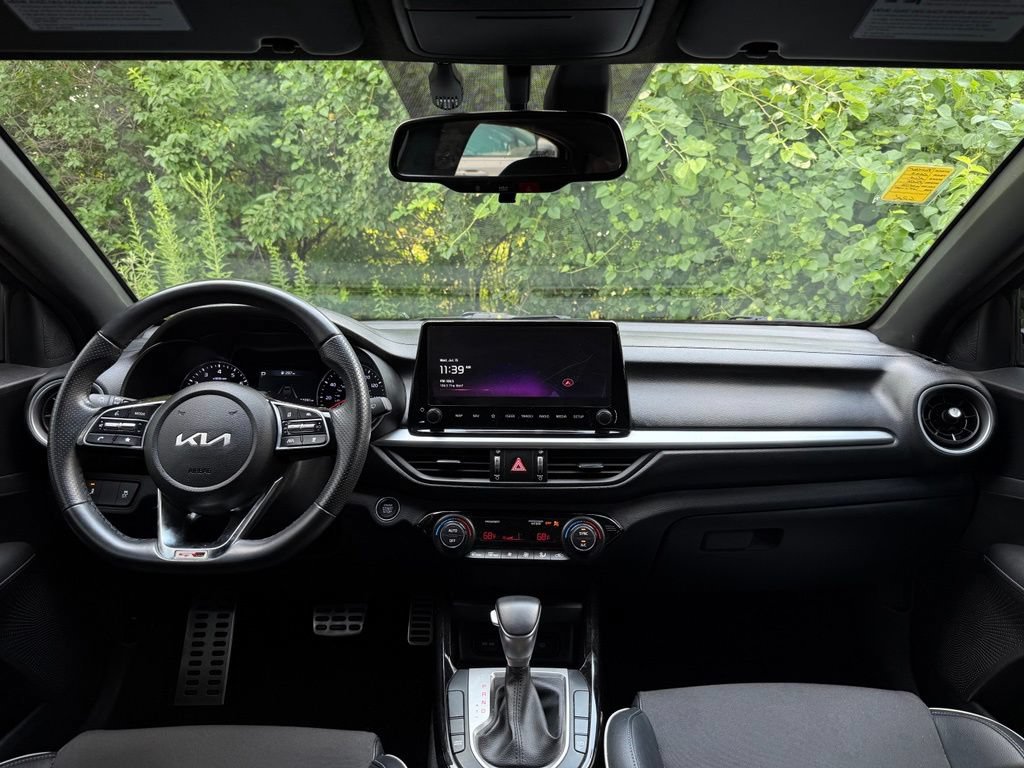 Used 2023 Kia Forte GT-Line w/ GT-Line Technology Package FWD image 19