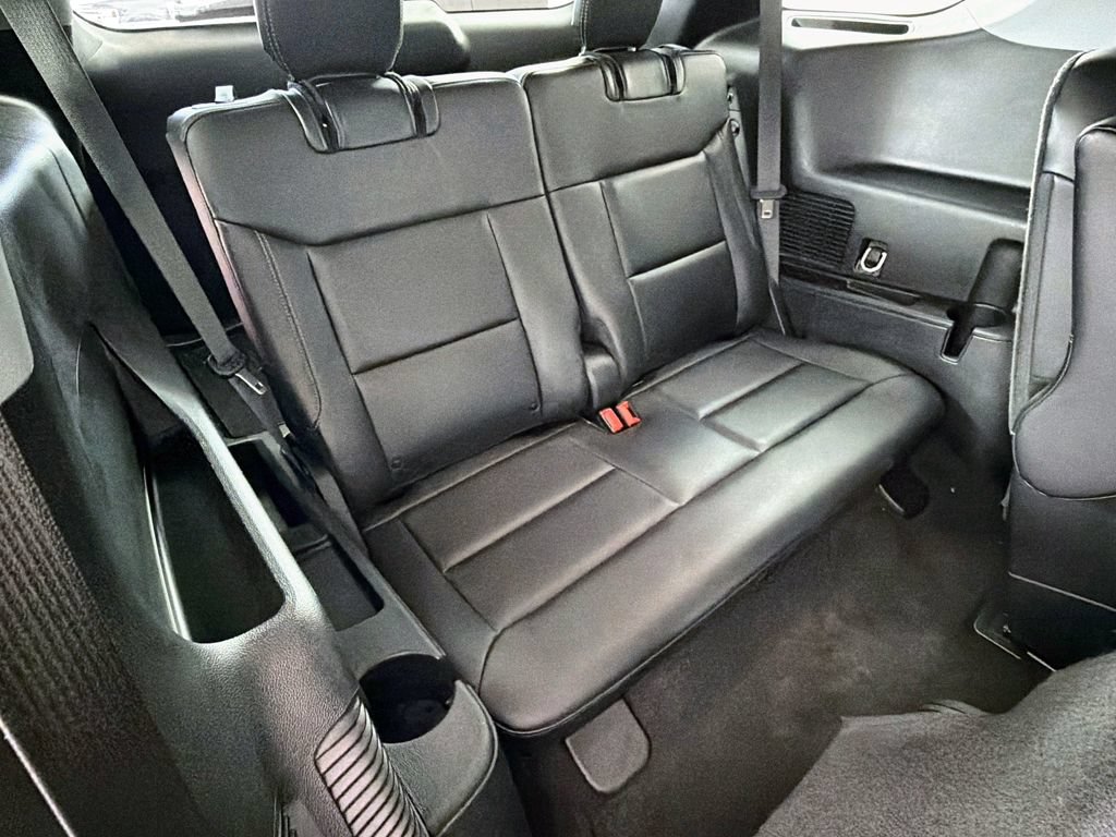 Used 2023 Ford Explorer XLT w/ Equipment Group 202A AWD/4WD image 26