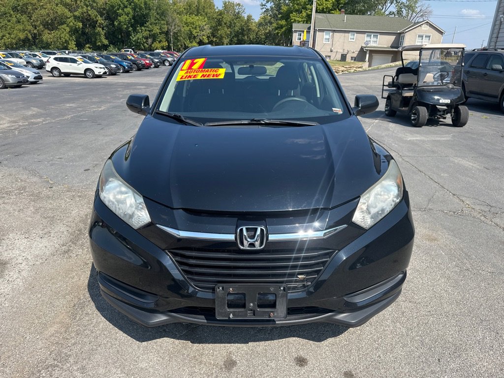 Used 2017 Honda HR-V LX image 3