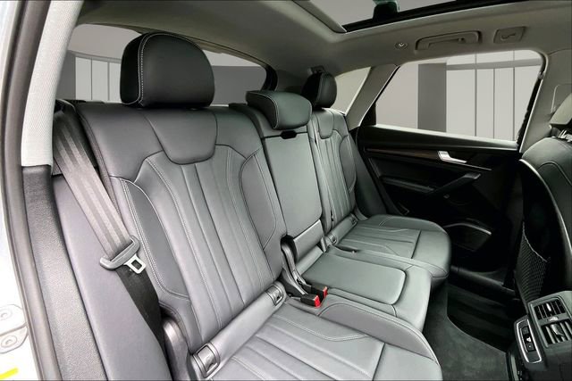 Used 2025 Audi Q5 2.0T Premium Plus w/ Premium Plus Package AWD/4WD image 25