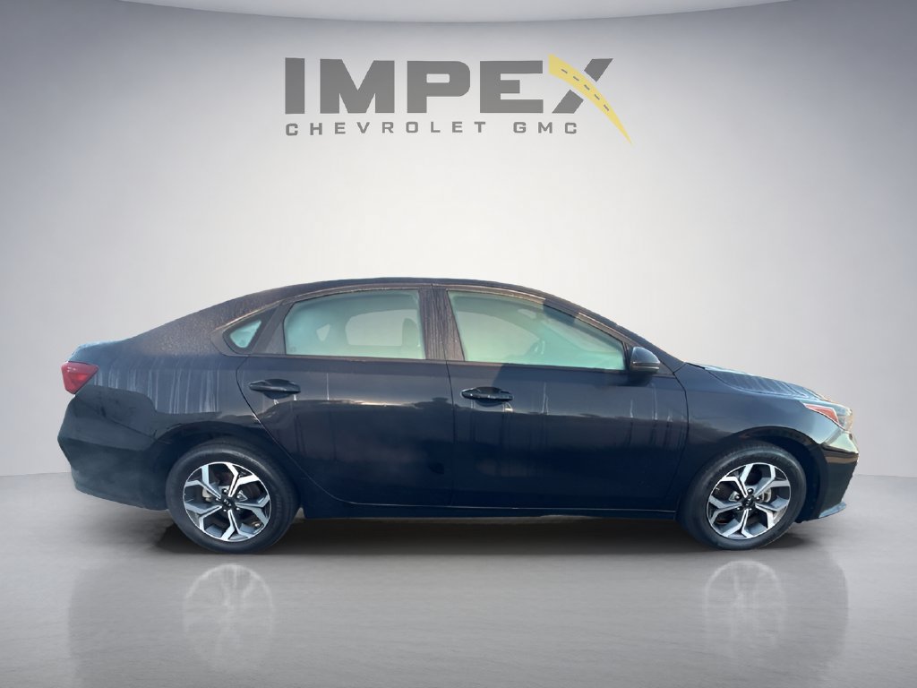 Used 2019 Kia Forte LXS FWD image 6