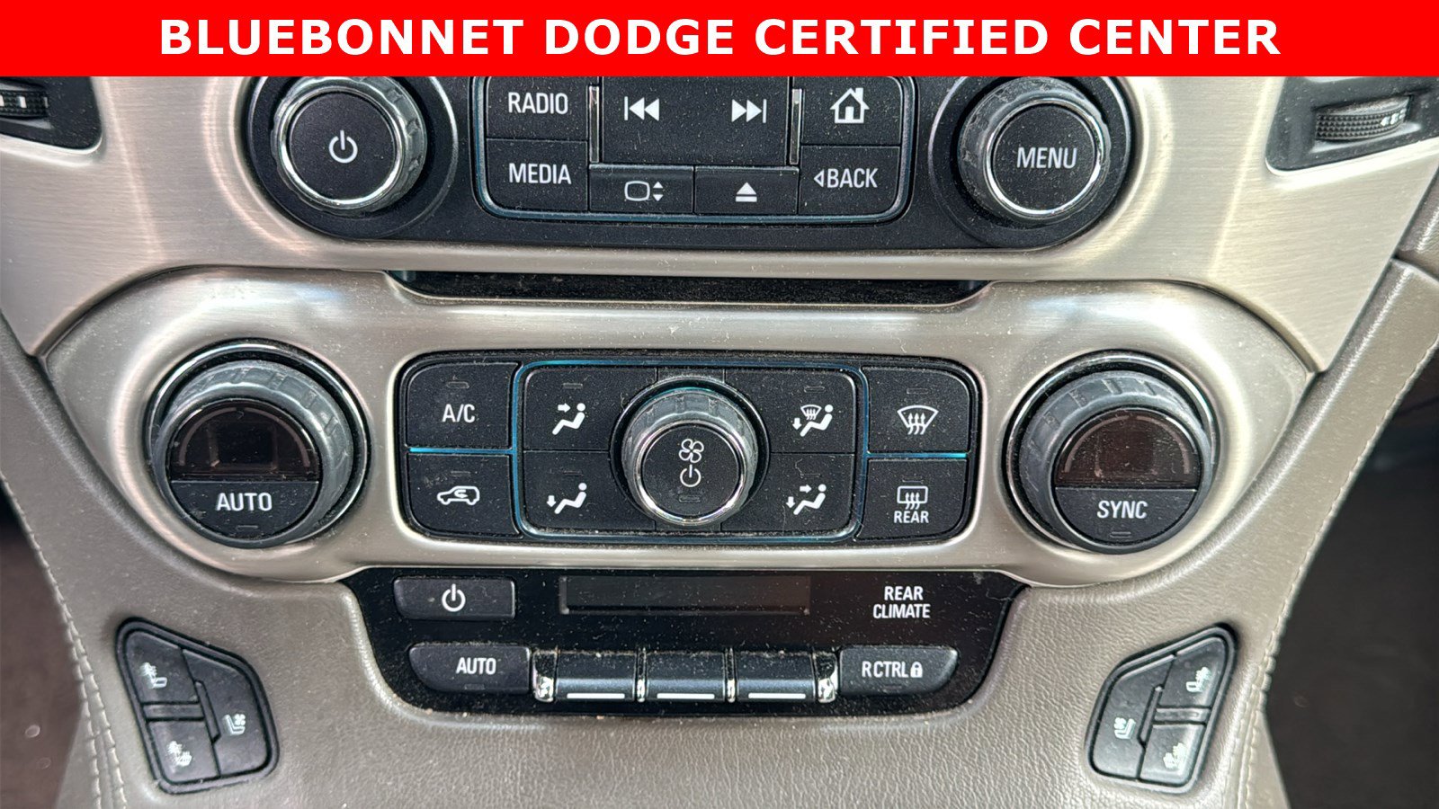 Used 2019 GMC Yukon XL Denali w/ Denali Ultimate Package AWD/4WD image 18