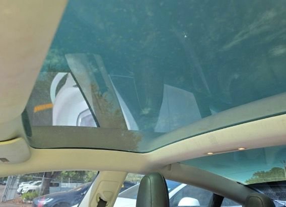 Used 2020 Tesla Model 3 Standard Range RWD image 8