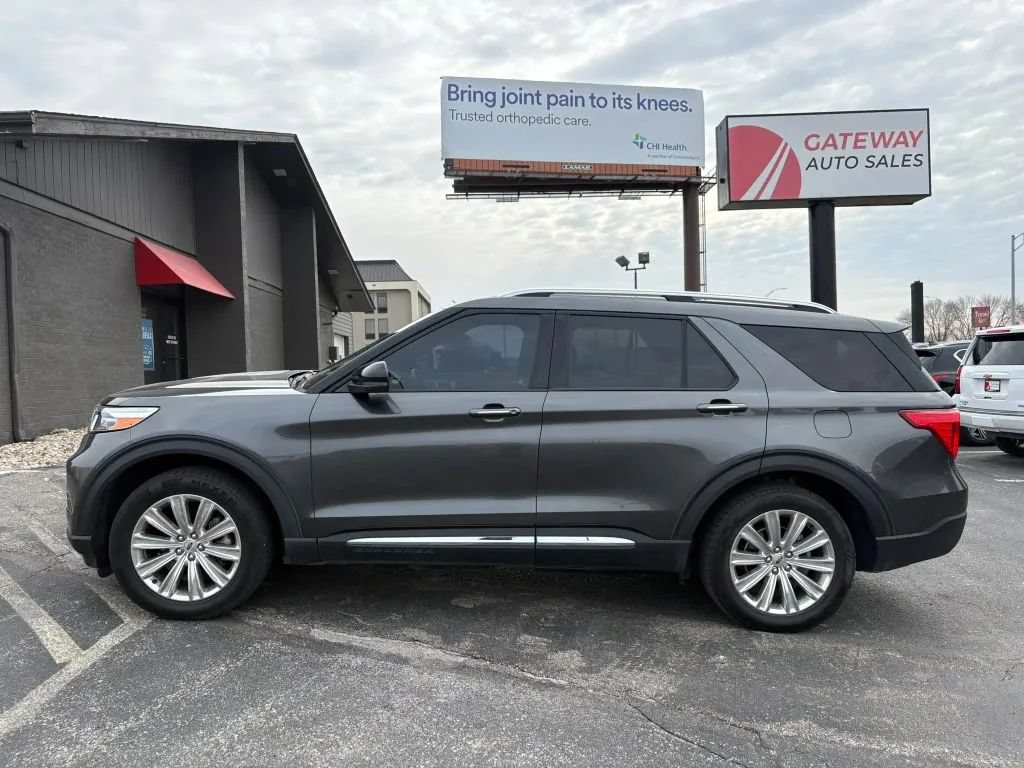 Used 2020 Ford Explorer Limited AWD/4WD image 2