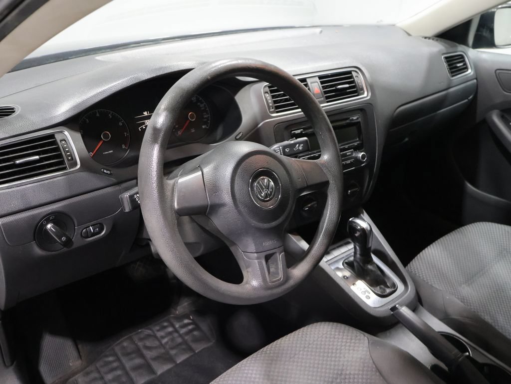 Used 2013 Volkswagen Jetta S FWD image 13