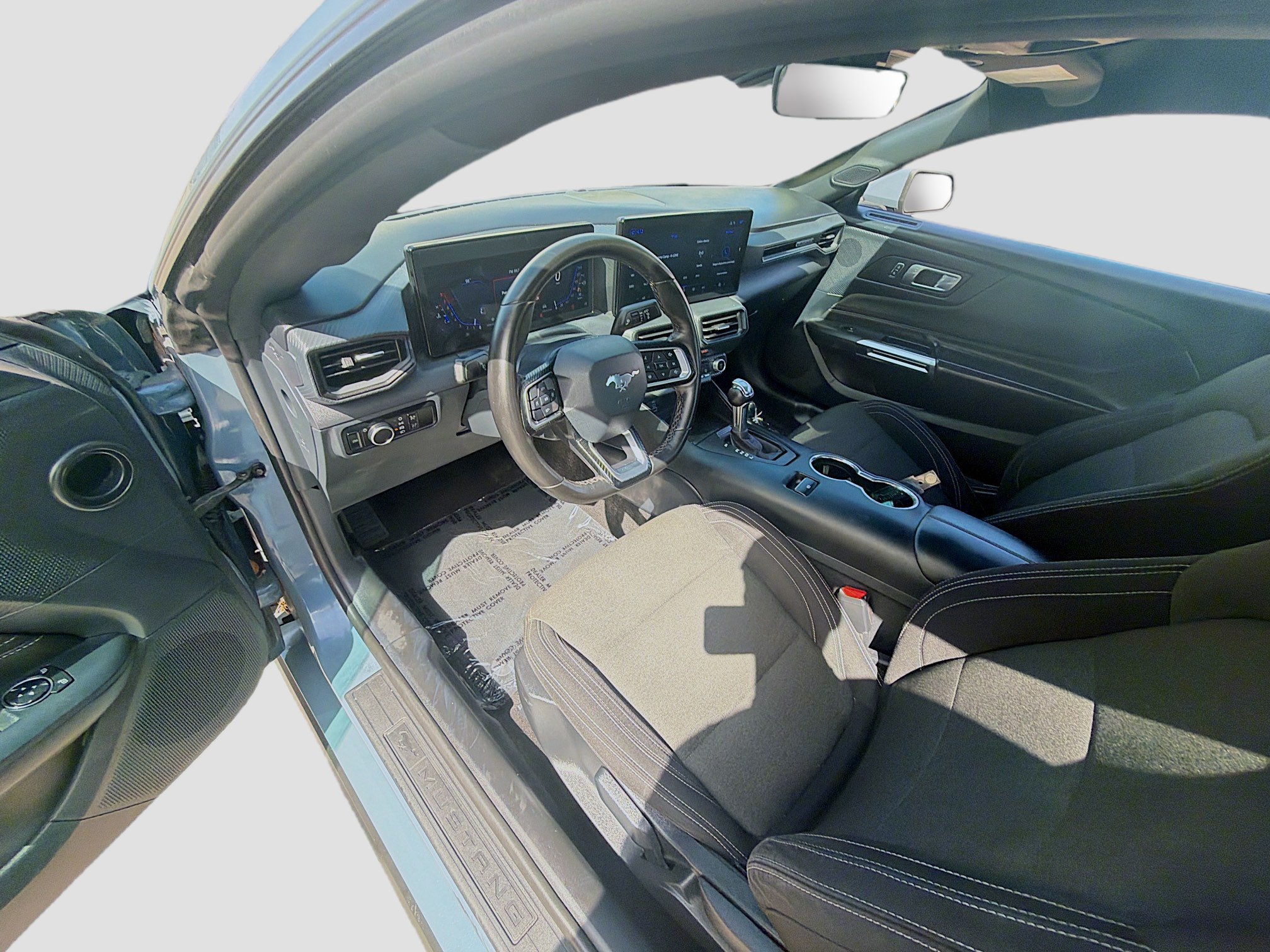 Used 2024 Ford Mustang Coupe RWD image 9