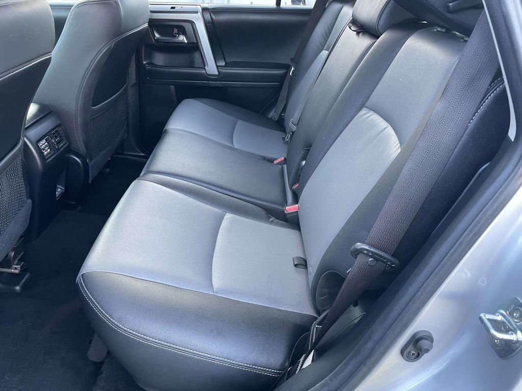 Used 2024 Toyota 4Runner SR5 Premium image 23