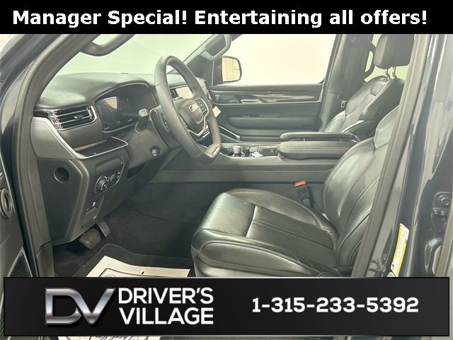 Used 2024 Jeep Wagoneer L 4WD w/ Premium Group I image 9