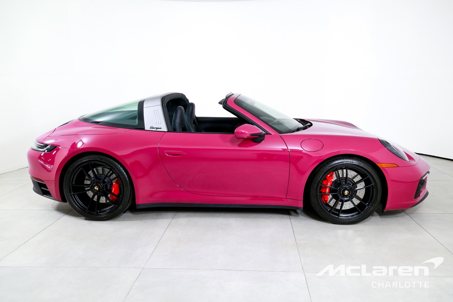 Used 2024 Porsche 911 Targa 4 GTS w/ Premium Package image 10